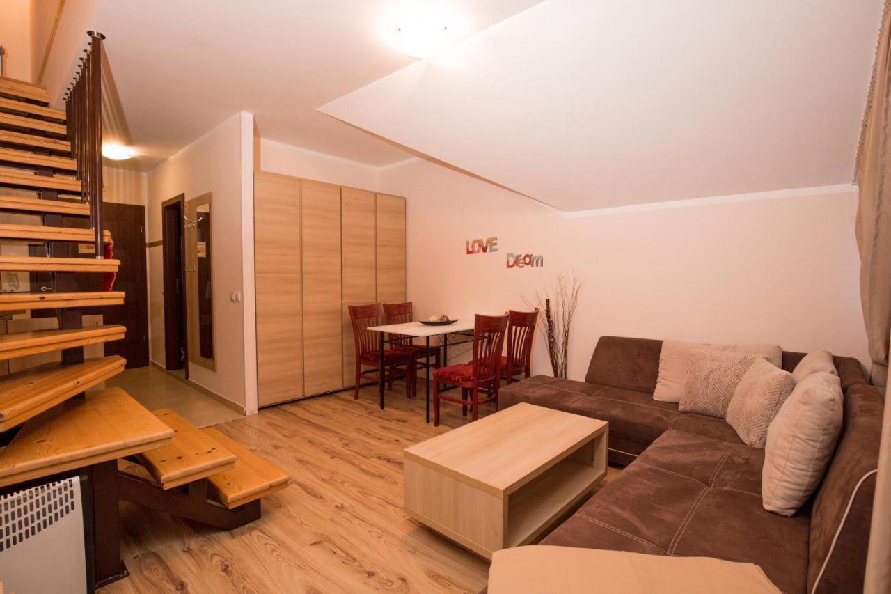 Borovets Gardens Aparthotel Rental Екстер'єр фото